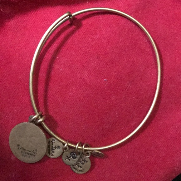 Charm bangle - Picture 2 of 2